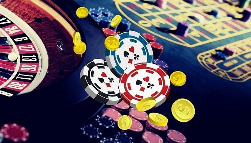 So sánh giữa hình thức casino trực tuyến và casino truyền thống