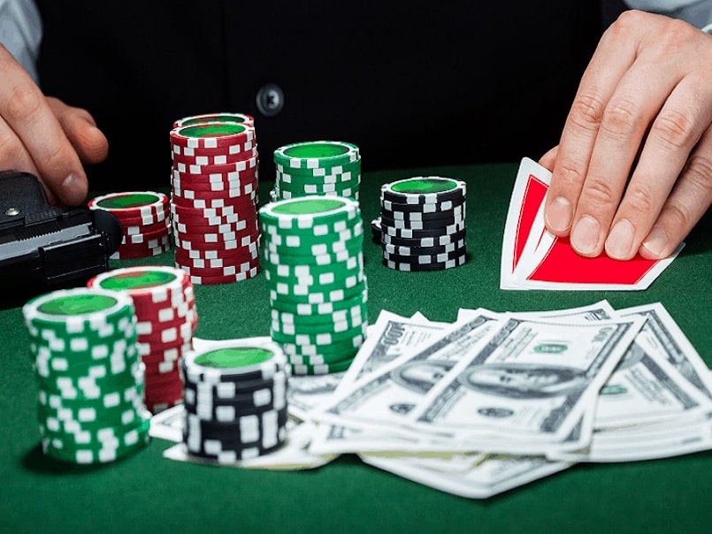 Cách chơi Poker qua từng vòng bài